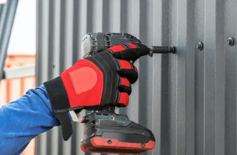 Travaux de zinguerie - Poses